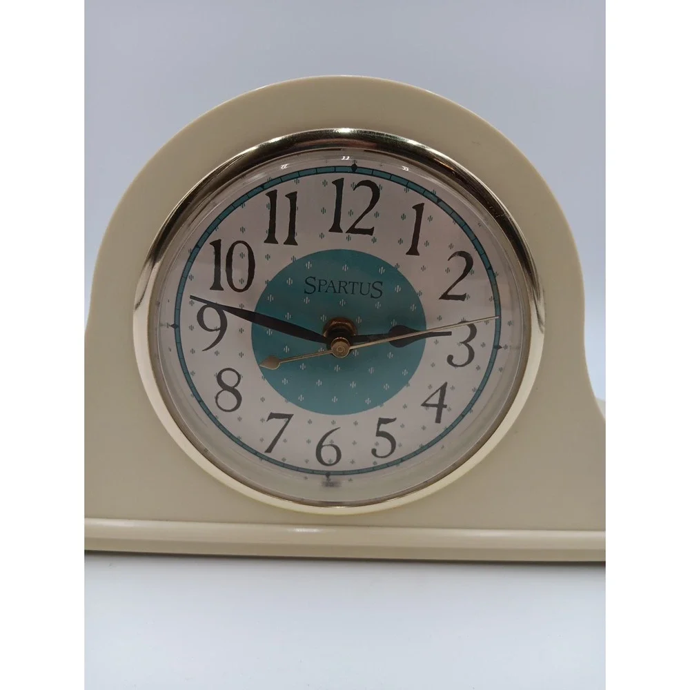 VTG Spartus Beige Mantle Clock #5228 Plastic USA WORKS 14x6.5